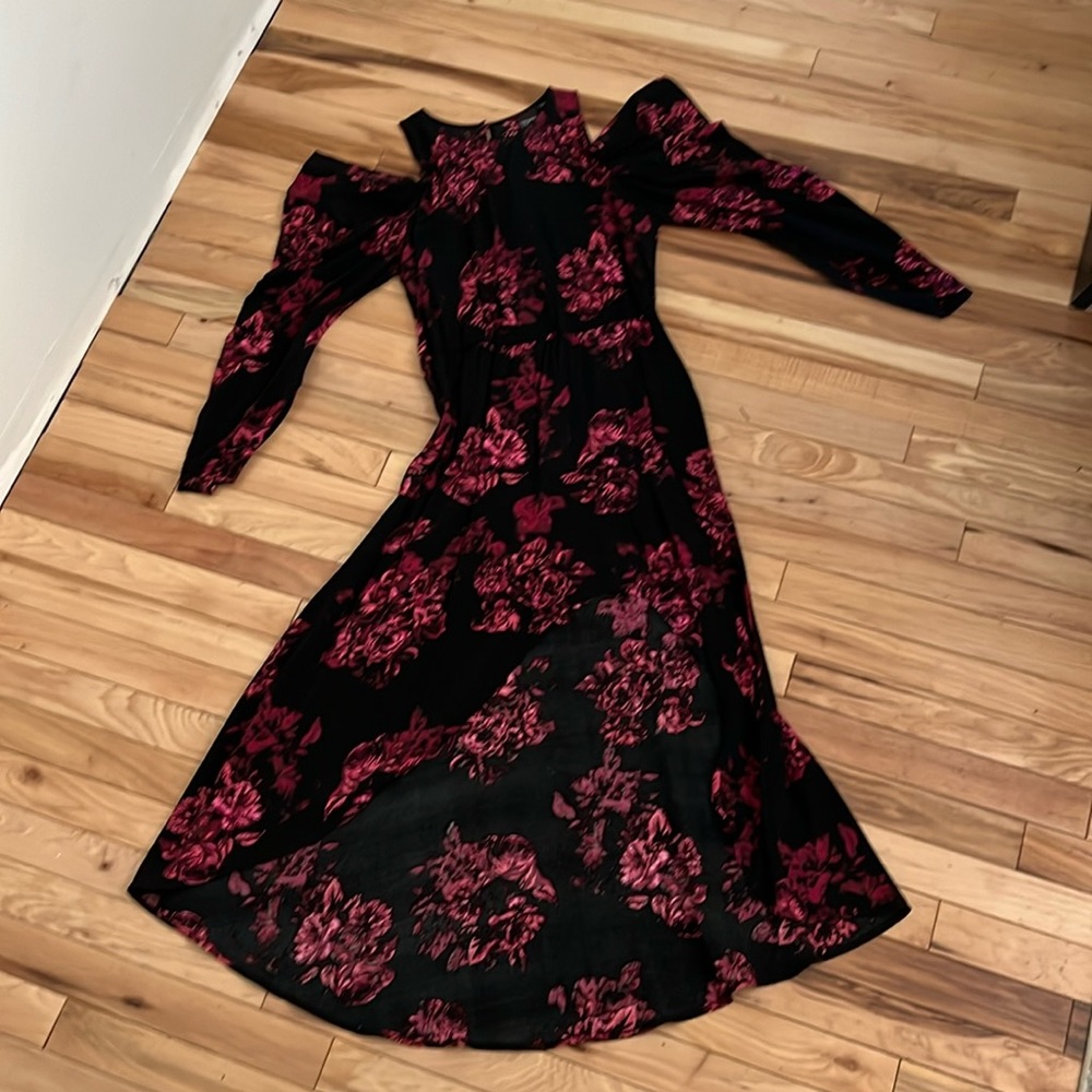 EUC: Black, floral print high-low dress with open shoulders